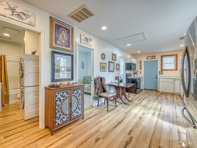 3329 Elmwood Street, Frenchtown Twp, MI 48162