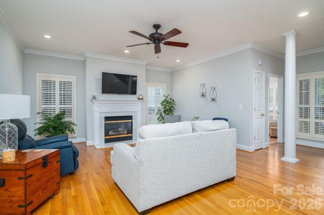1060 Garibaldi Ridge Court, Belmont, NC 28012