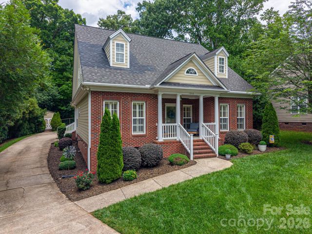 1060 Garibaldi Ridge Court, Belmont, NC 28012