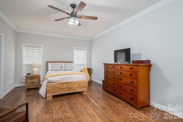 1060 Garibaldi Ridge Court, Belmont, NC 28012