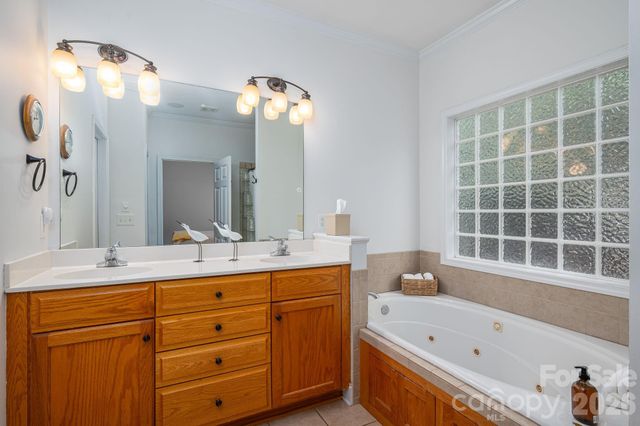 1060 Garibaldi Ridge Court, Belmont, NC 28012