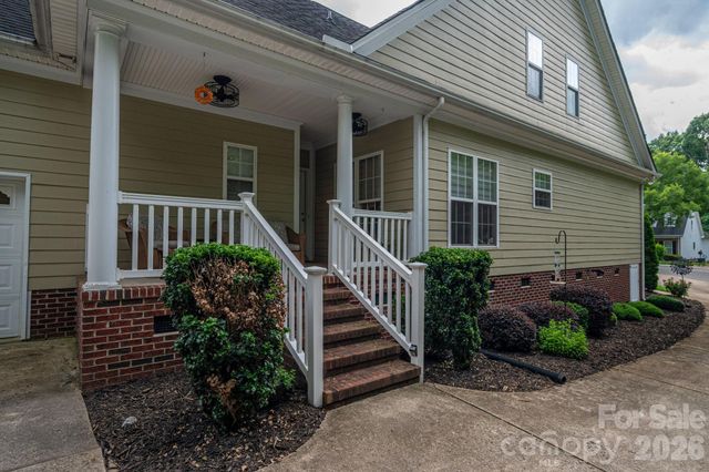 1060 Garibaldi Ridge Court, Belmont, NC 28012
