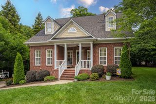 1060 Garibaldi Ridge Court, Belmont, NC 28012