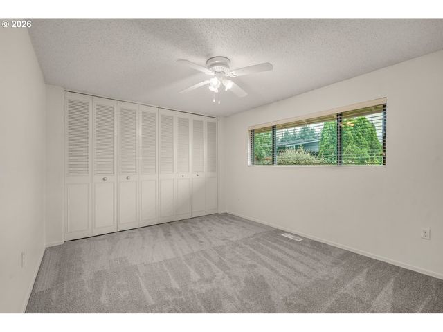 12325 Sw KING RICHARD Dr, Portland, OR 97224