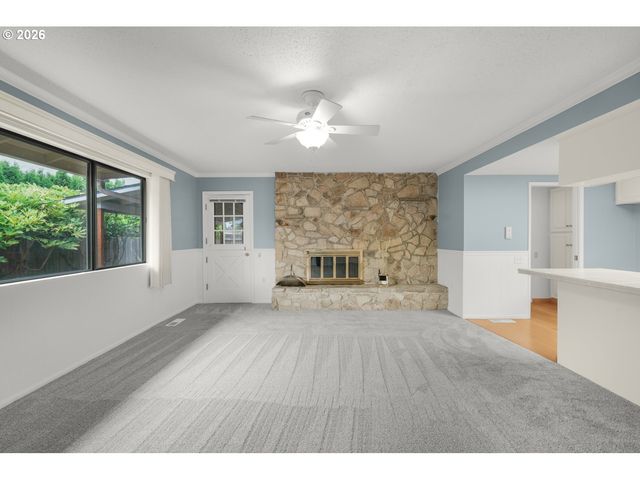 12325 Sw KING RICHARD Dr, Portland, OR 97224