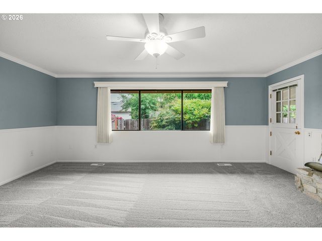 12325 Sw KING RICHARD Dr, Portland, OR 97224