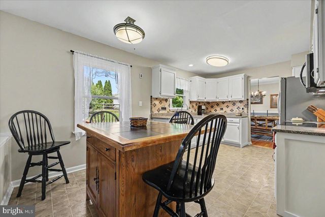 2245 DONNA LN, Pottstown, PA 19464
