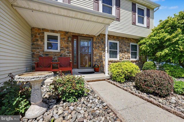 2245 DONNA LN, Pottstown, PA 19464