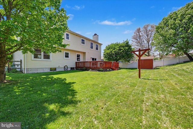 2245 DONNA LN, Pottstown, PA 19464
