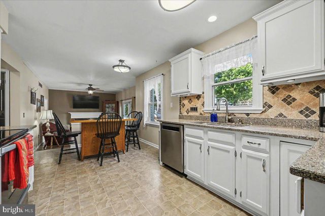2245 DONNA LN, Pottstown, PA 19464