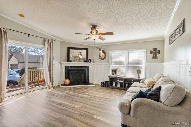 805 County Road 49 ., Marbury, AL 36051