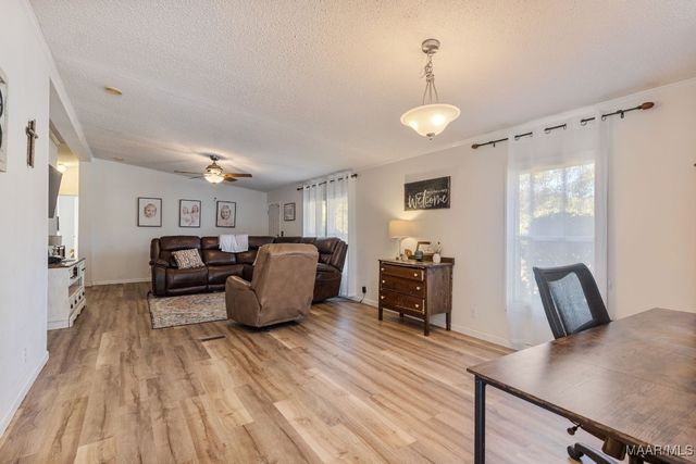 805 County Road 49 ., Marbury, AL 36051