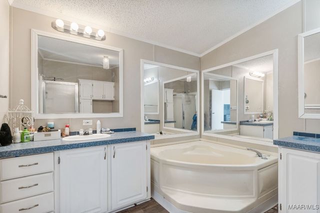 805 County Road 49 ., Marbury, AL 36051