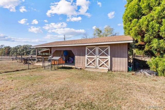 805 County Road 49 ., Marbury, AL 36051