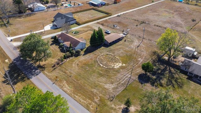 805 County Road 49 ., Marbury, AL 36051