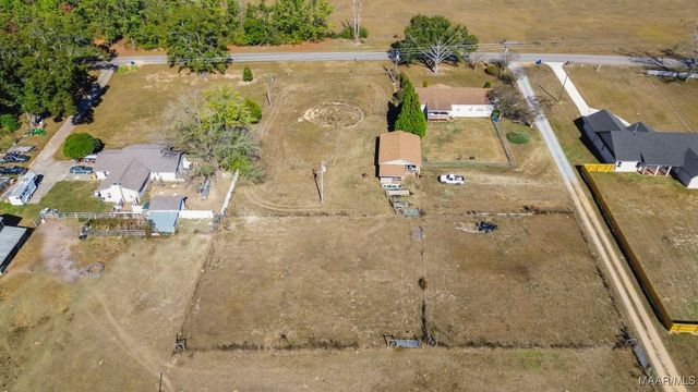 805 County Road 49 ., Marbury, AL 36051