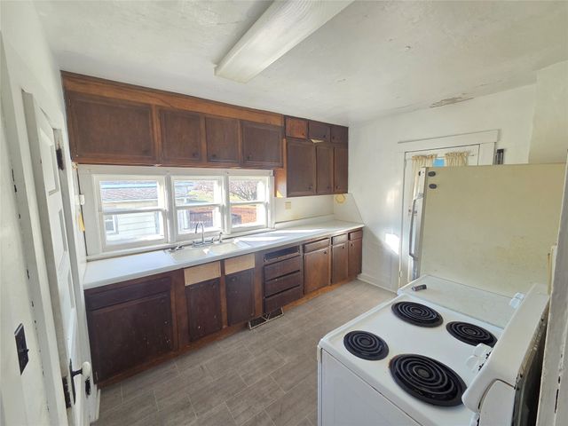 605 Stuart Street, Adair, IA 50002