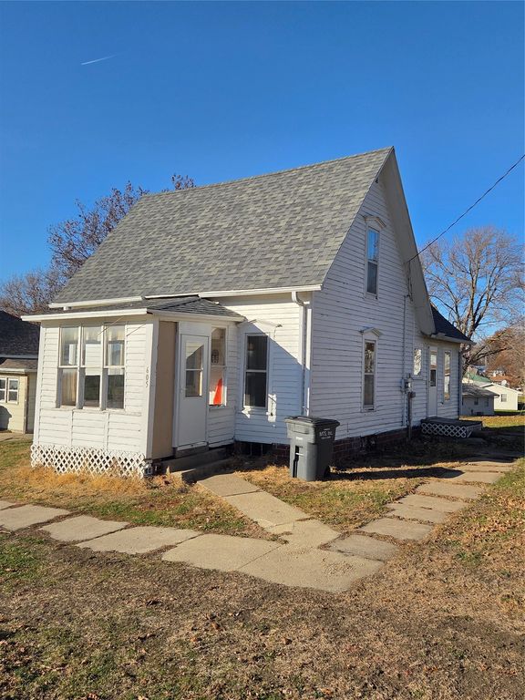 605 Stuart Street, Adair, IA 50002