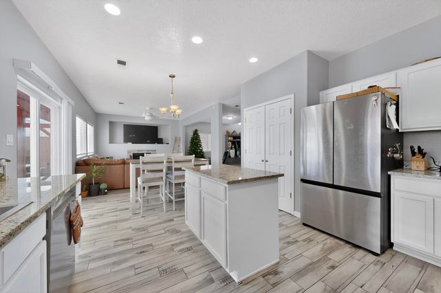 8924 Oso Corridor Place NW, Albuquerque, NM 87114