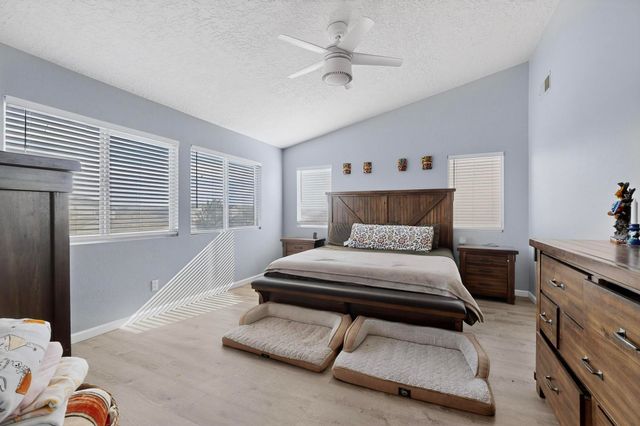 8924 Oso Corridor Place NW, Albuquerque, NM 87114