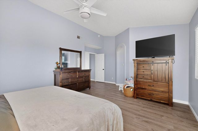 8924 Oso Corridor Place NW, Albuquerque, NM 87114