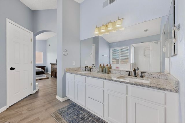 8924 Oso Corridor Place NW, Albuquerque, NM 87114