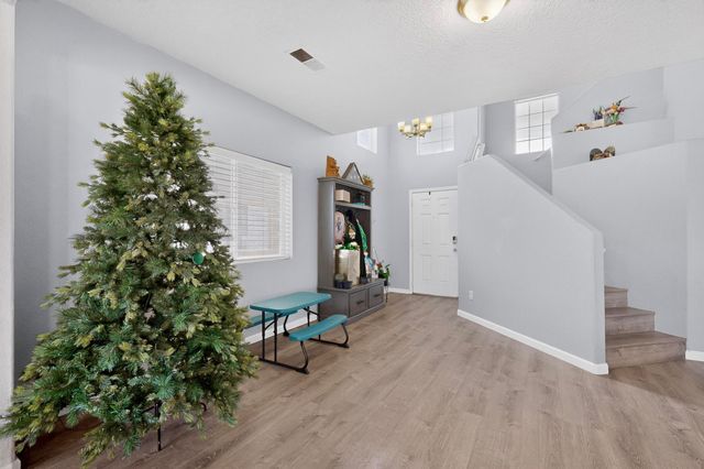 8924 Oso Corridor Place NW, Albuquerque, NM 87114