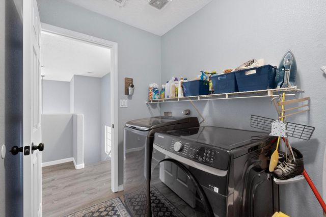 8924 Oso Corridor Place NW, Albuquerque, NM 87114