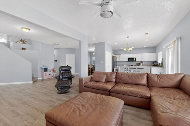 8924 Oso Corridor Place NW, Albuquerque, NM 87114