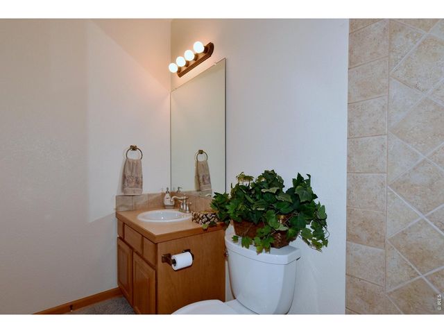 1047 Canal Dr, Windsor, CO 80550