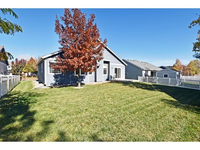 1047 Canal Dr, Windsor, CO 80550