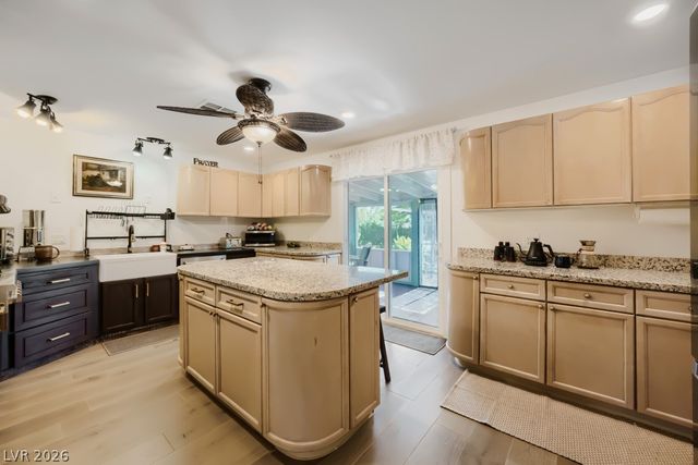 8054 Rodeo Drive, Las Vegas, NV 89123