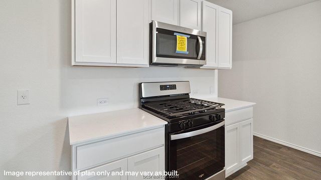 1305 Wilkins Valley St, Brenham, TX 77833