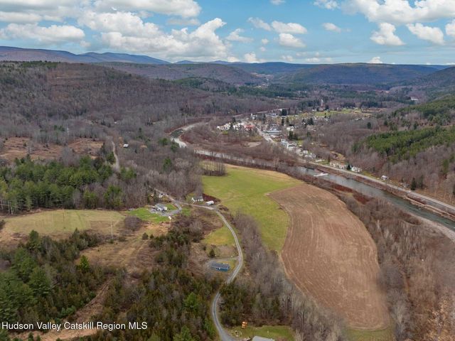 169 Mattice Road, Prattsville, NY 12468