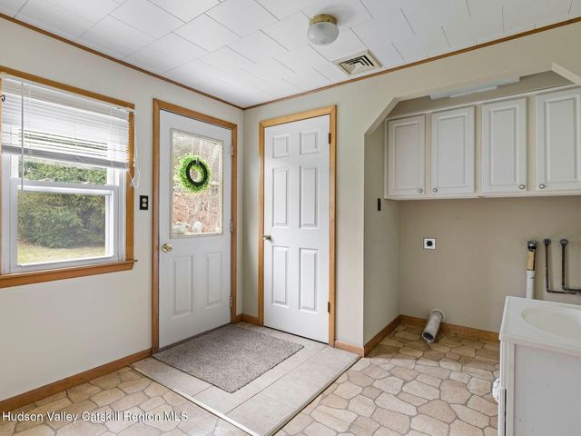 169 Mattice Road, Prattsville, NY 12468