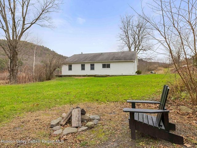 169 Mattice Road, Prattsville, NY 12468