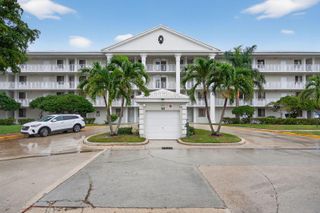 2441 Village Boulevard 405, West Palm Beach, FL 33409