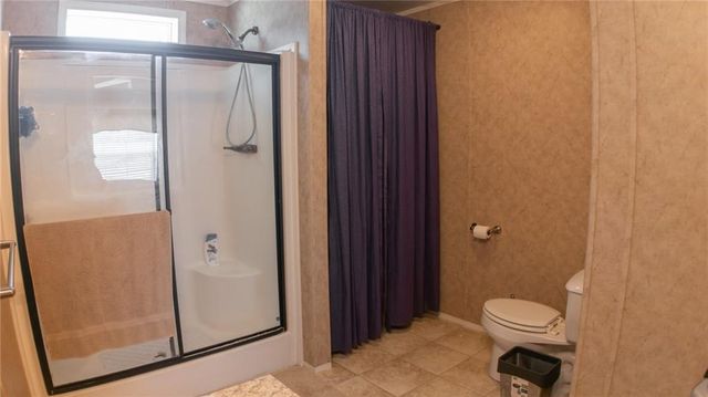 28810 Paradise Drive, Warsaw, MO 65355