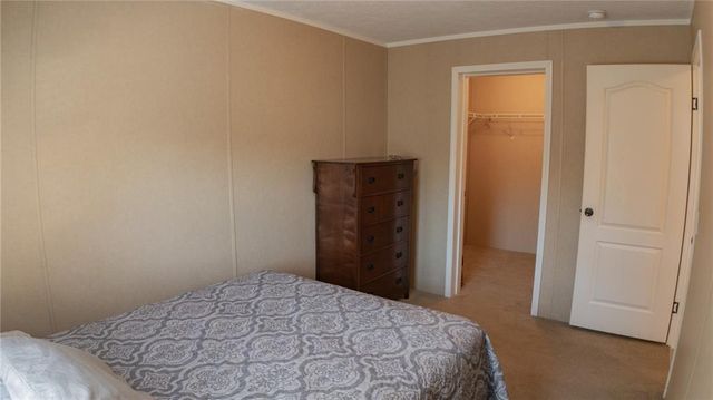 28810 Paradise Drive, Warsaw, MO 65355