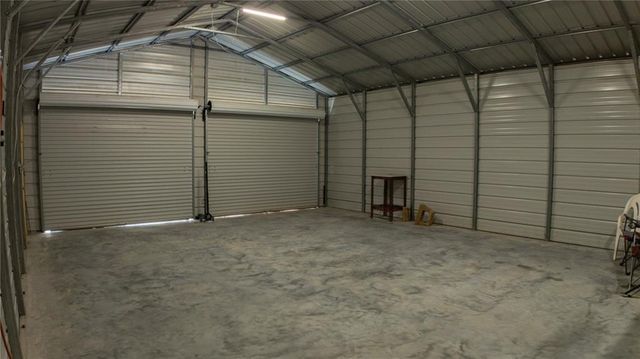 28810 Paradise Drive, Warsaw, MO 65355