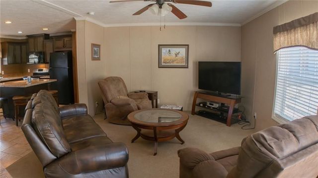 28810 Paradise Drive, Warsaw, MO 65355