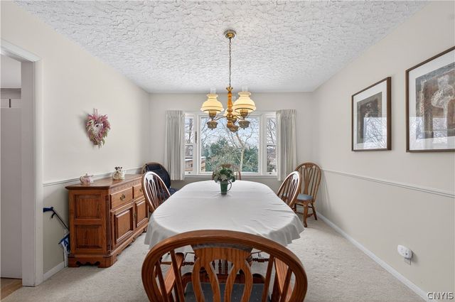 9 Overbrook Crescent, New Hartford, NY 13413