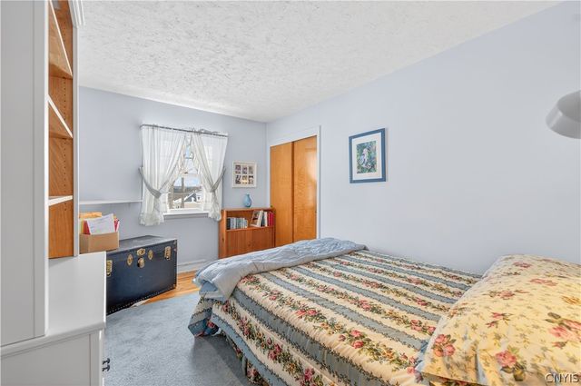 9 Overbrook Crescent, New Hartford, NY 13413