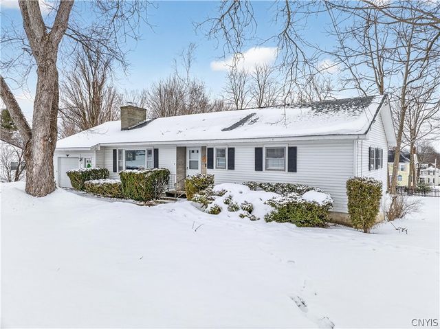 9 Overbrook Crescent, New Hartford, NY 13413