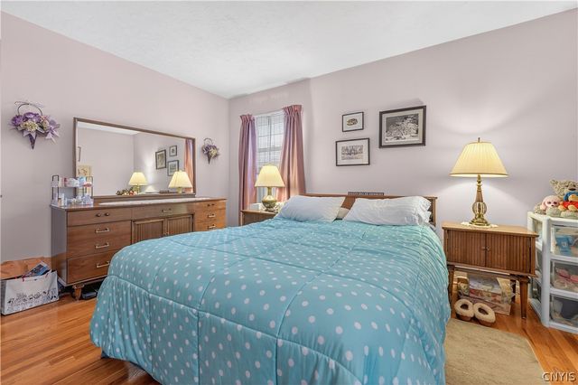 9 Overbrook Crescent, New Hartford, NY 13413