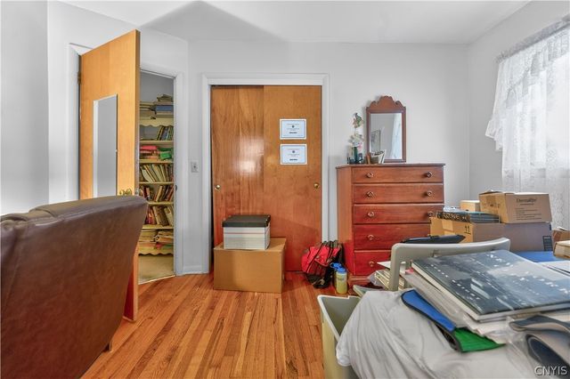 9 Overbrook Crescent, New Hartford, NY 13413