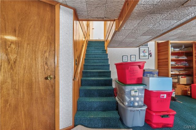 9 Overbrook Crescent, New Hartford, NY 13413