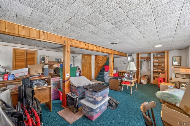 9 Overbrook Crescent, New Hartford, NY 13413