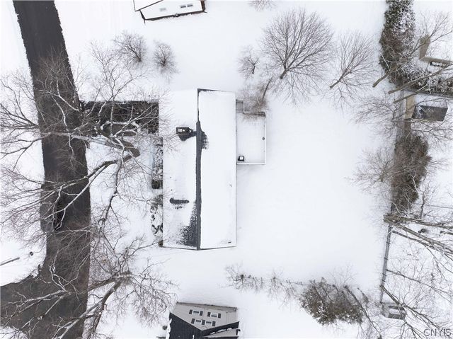 9 Overbrook Crescent, New Hartford, NY 13413