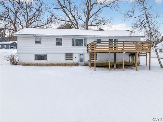 9 Overbrook Crescent, New Hartford, NY 13413